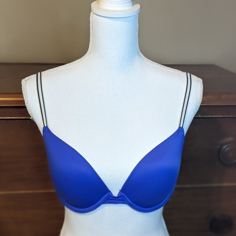 PINK VICTORIA'S SECRET EVERYDAY T-SHIRT BRA SIZE 34D